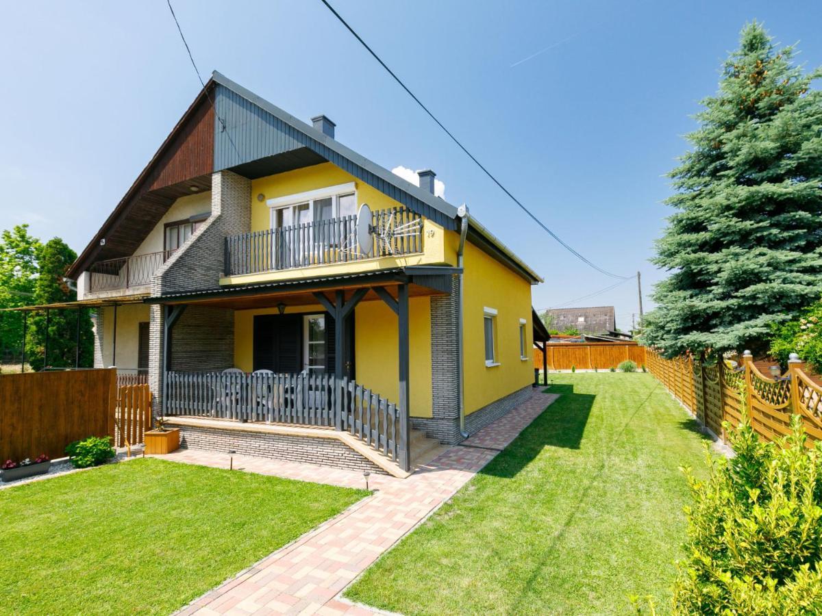 Holiday Home Hibiscus By Interhome Balatonkeresztúr Exteriör bild